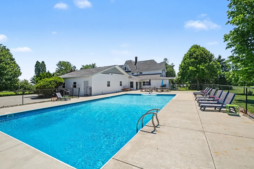 7019 109th Avenue Casco Township MI 49090