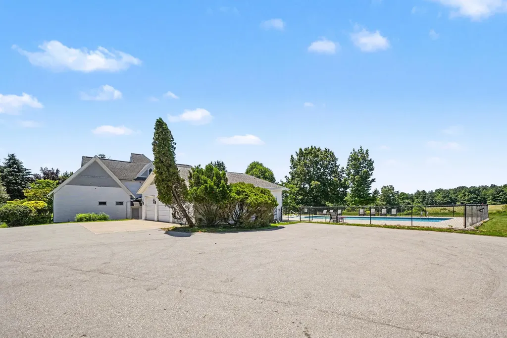 7019 109th Avenue Casco Township MI 49090