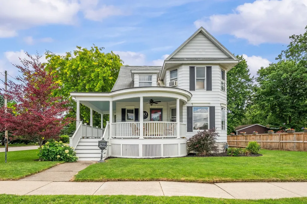 103 S Lincoln Avenue Niles City MI 49120