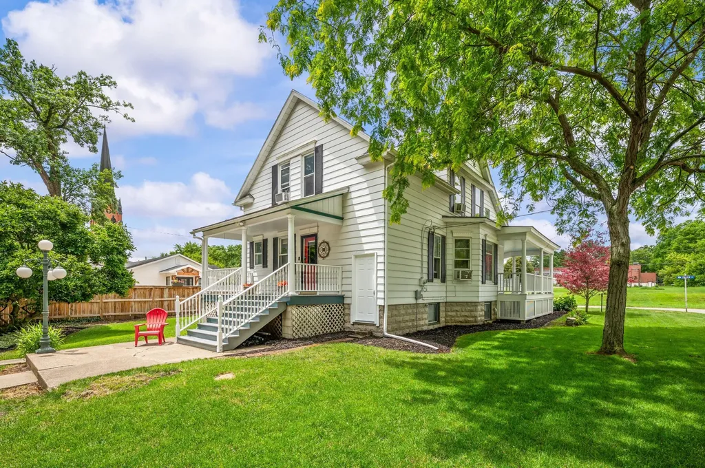 103 S Lincoln Avenue Niles City MI 49120