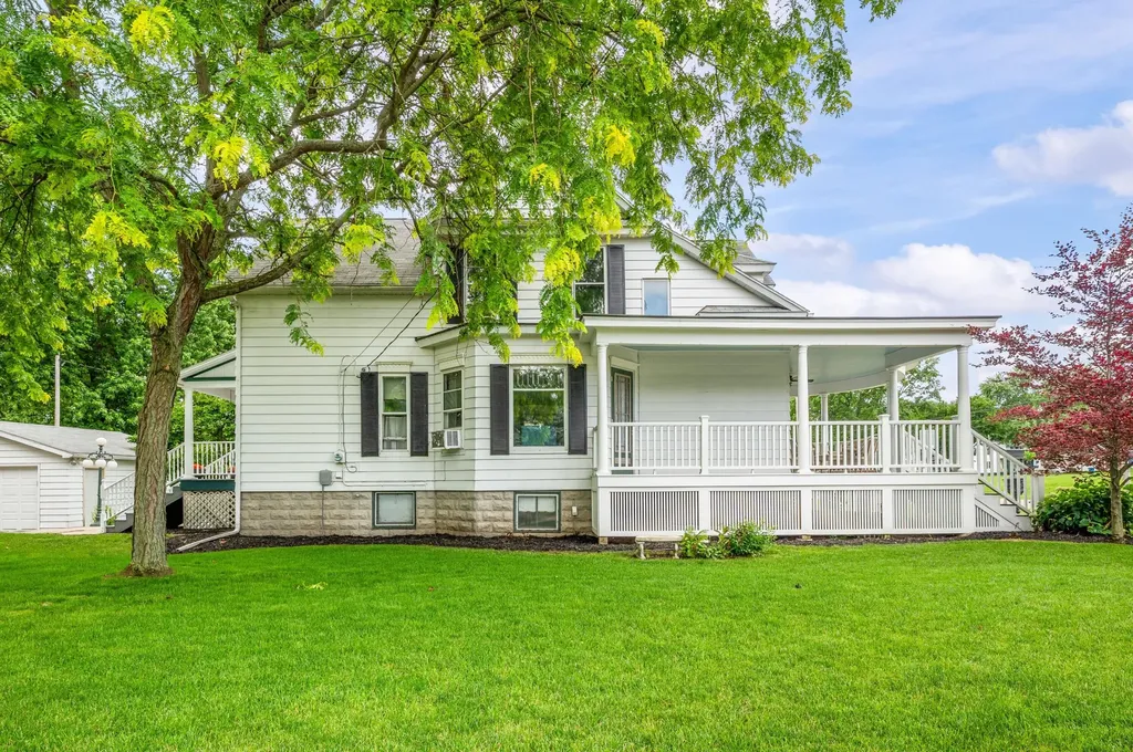 103 S Lincoln Avenue Niles City MI 49120