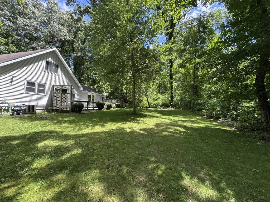 52985 Twin Lakeview Drive Wayne Township MI 49047