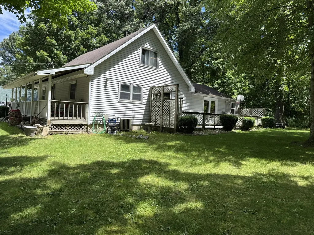 52985 Twin Lakeview Drive Wayne Township MI 49047