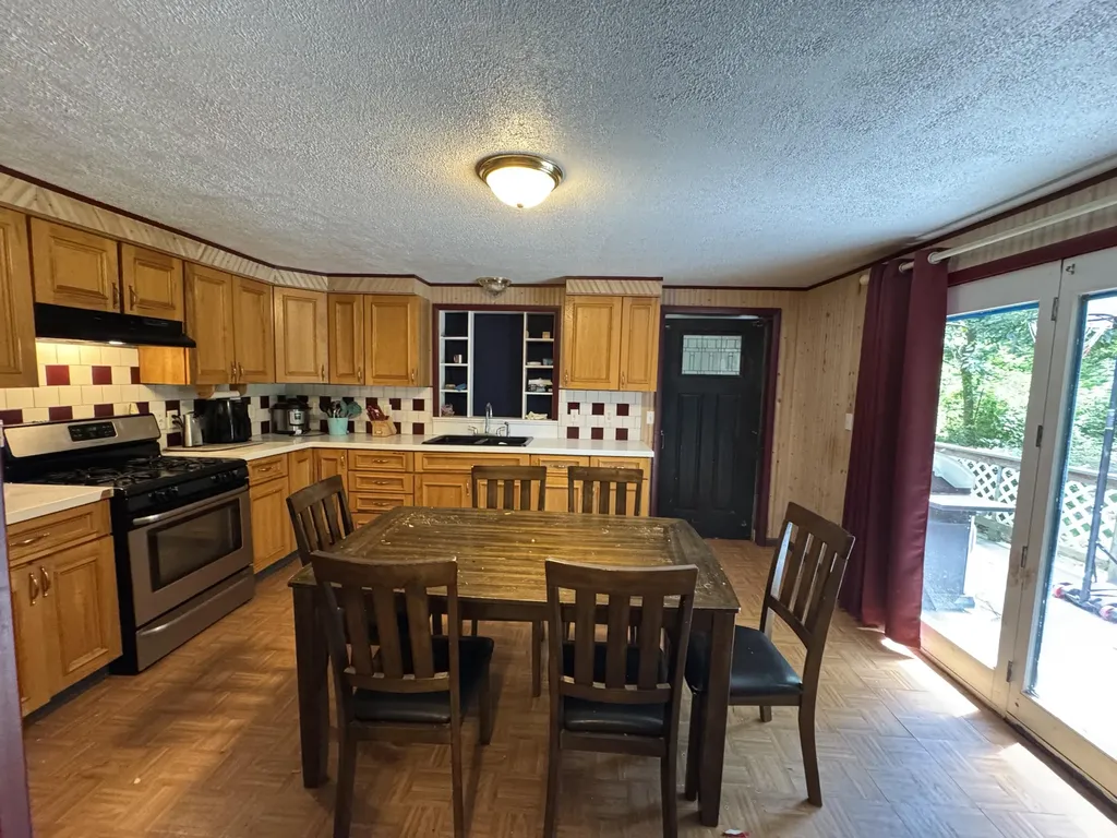 52985 Twin Lakeview Drive Wayne Township MI 49047