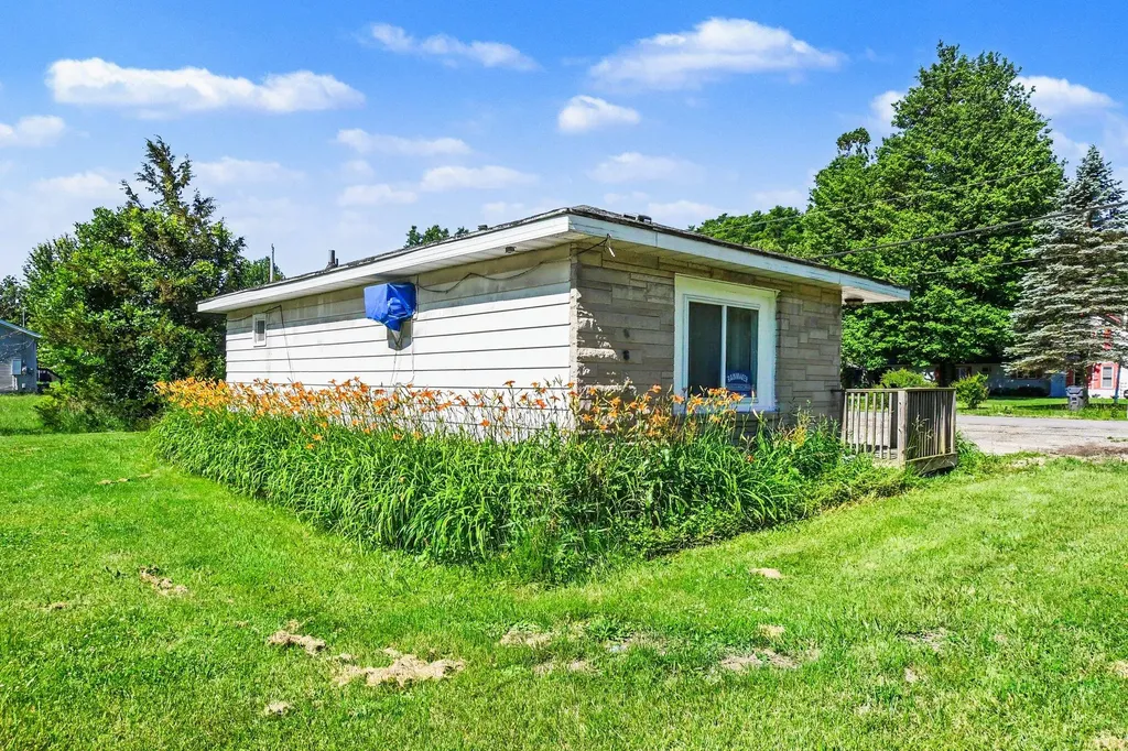 101 Millburg Drive Bainbridge Township MI 49022