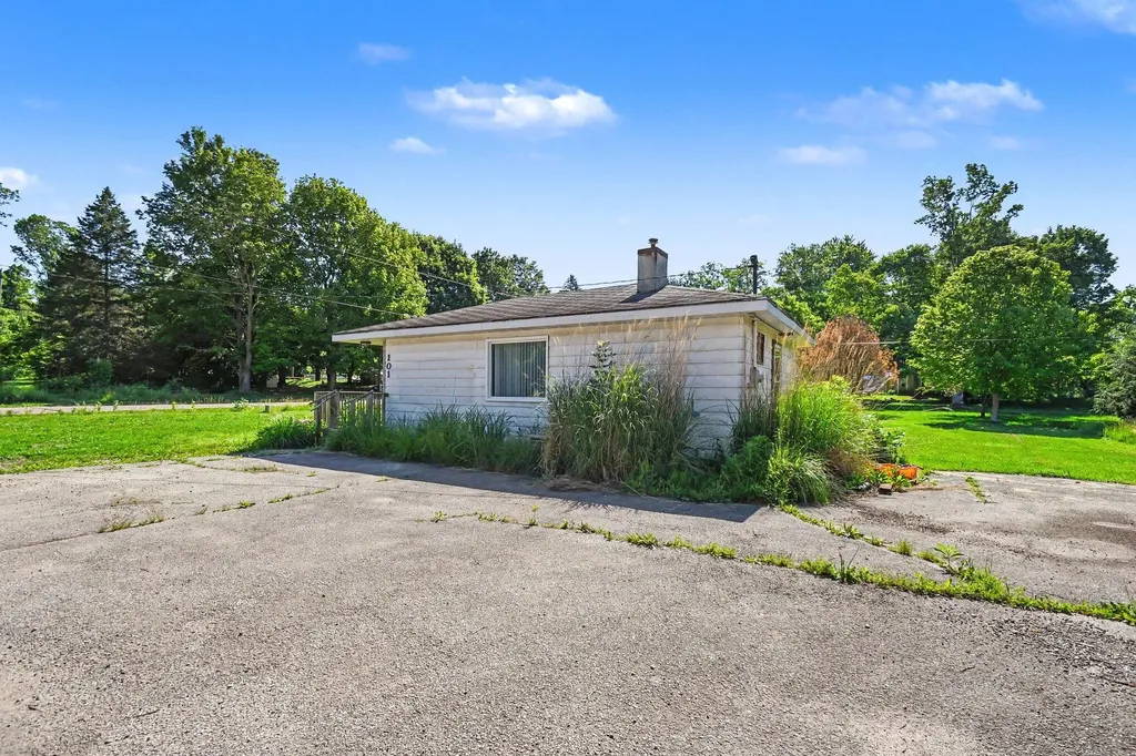 101 Millburg Drive Bainbridge Township MI 49022