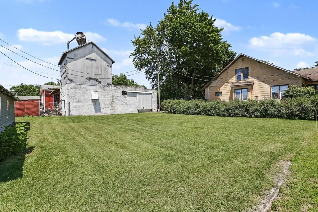 4737 Territorial Road Benton Charter Township MI 49022