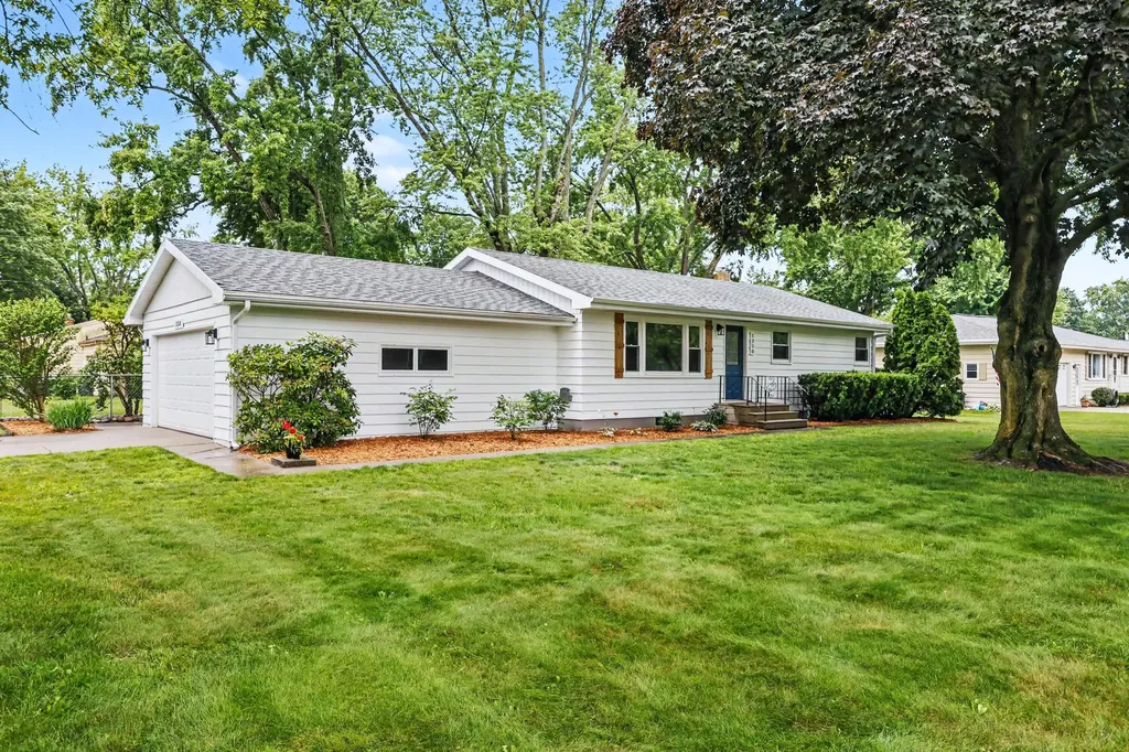 1350 N Aurilla Drive St. Joseph Charter Township MI 49085