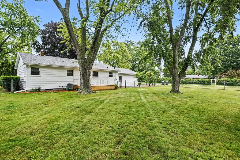 1350 N Aurilla Drive St. Joseph Charter Township MI 49085