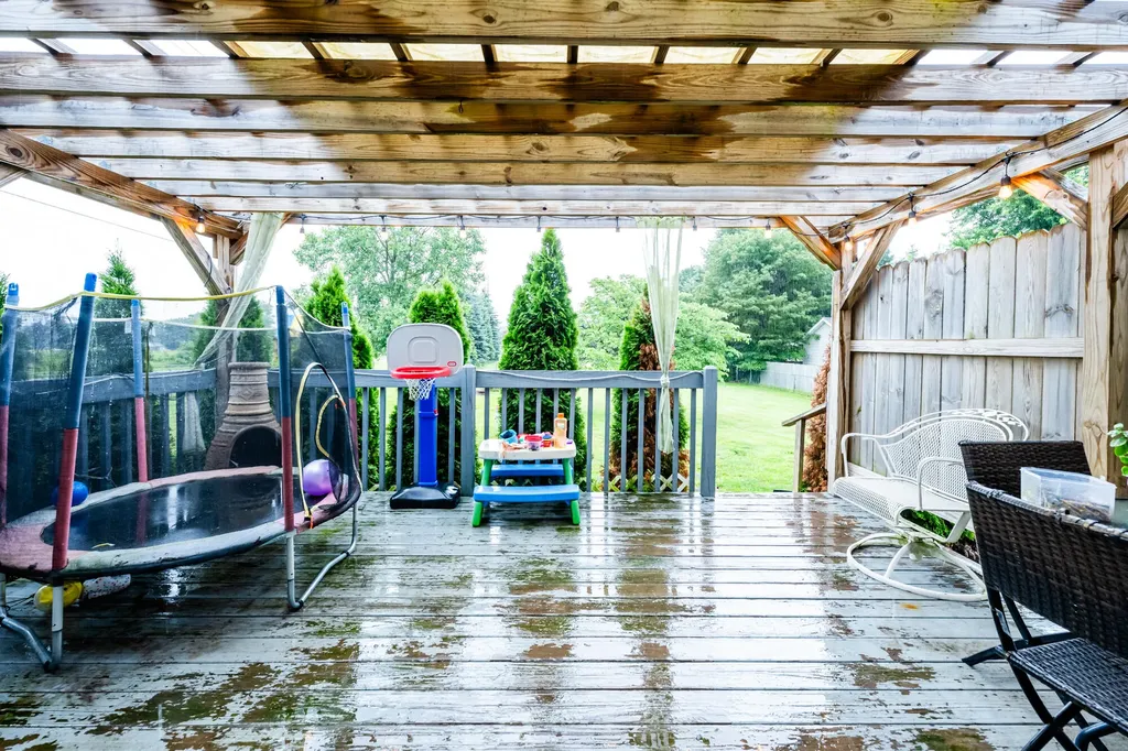 6515 Niagara Circle Lincoln Charter Township MI 49127
