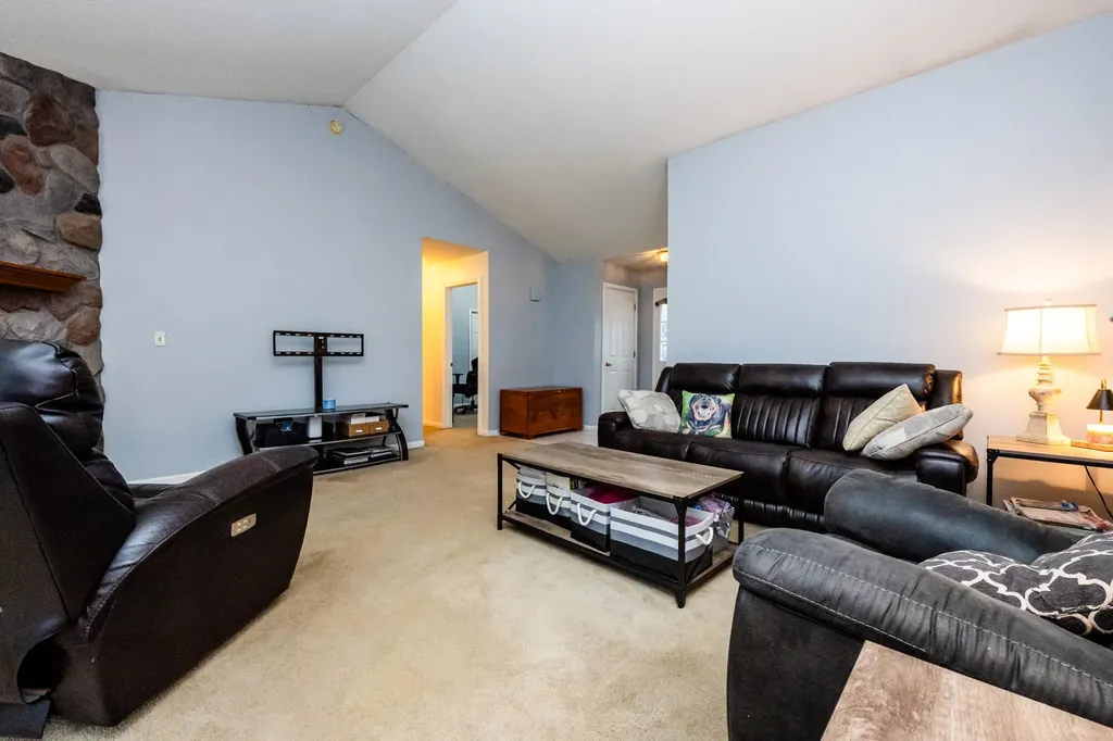 6515 Niagara Circle Lincoln Charter Township MI 49127