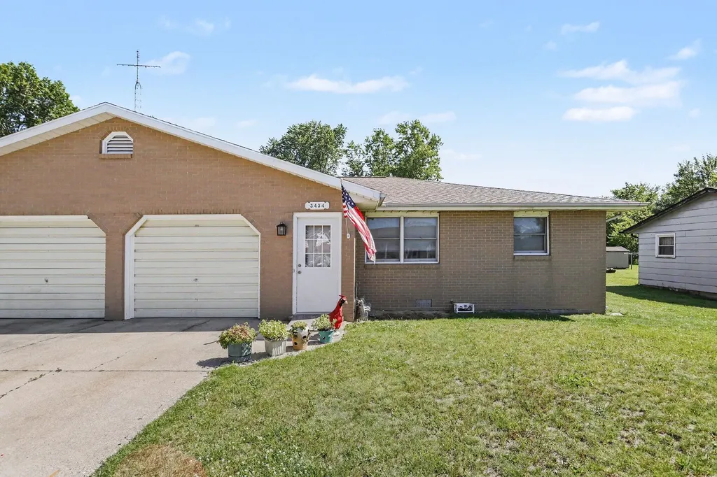 3430 Cedar Lane Lake Charter Township MI 49106