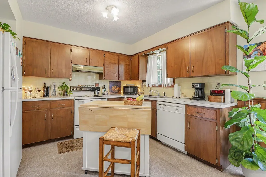 3430 Cedar Lane Lake Charter Township MI 49106