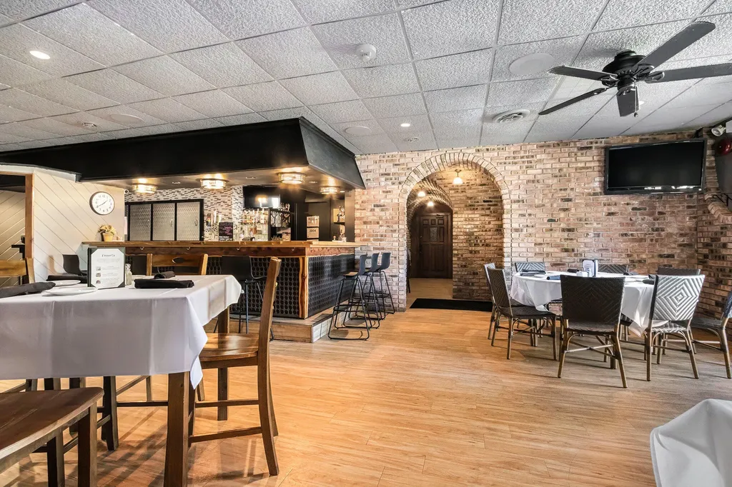 16710 Lakeshore Road New Buffalo Township MI 49129