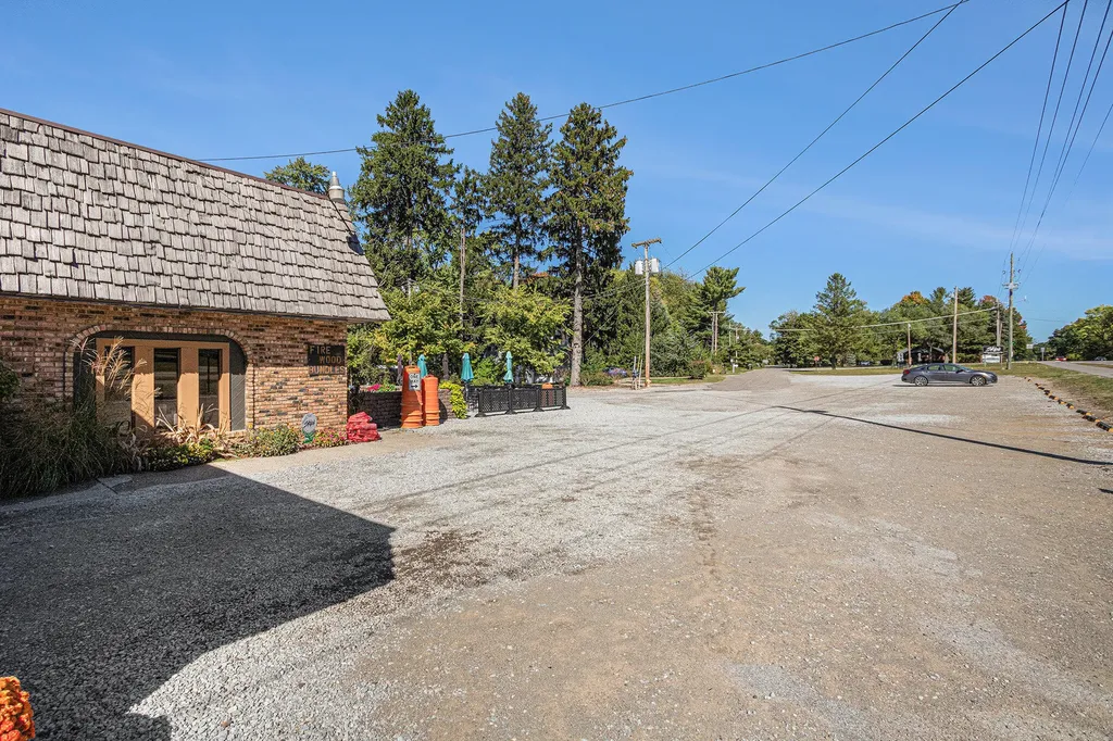 16710 Lakeshore Road New Buffalo Township MI 49129