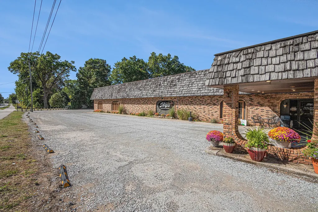 16710 Lakeshore Road New Buffalo Township MI 49129