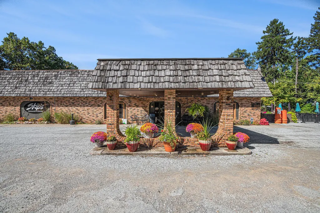 16710 Lakeshore Road New Buffalo Township MI 49129