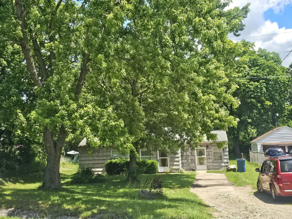 2439 S 13th Street Niles Township MI 49120