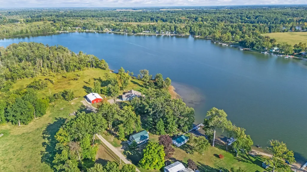 28195 Blackberry Lane Burr Oak Township MI 49091
