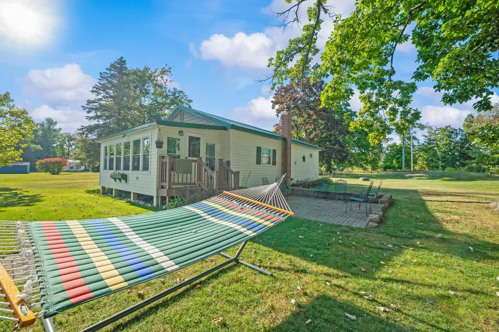 28195 Blackberry Lane Burr Oak Township MI 49091