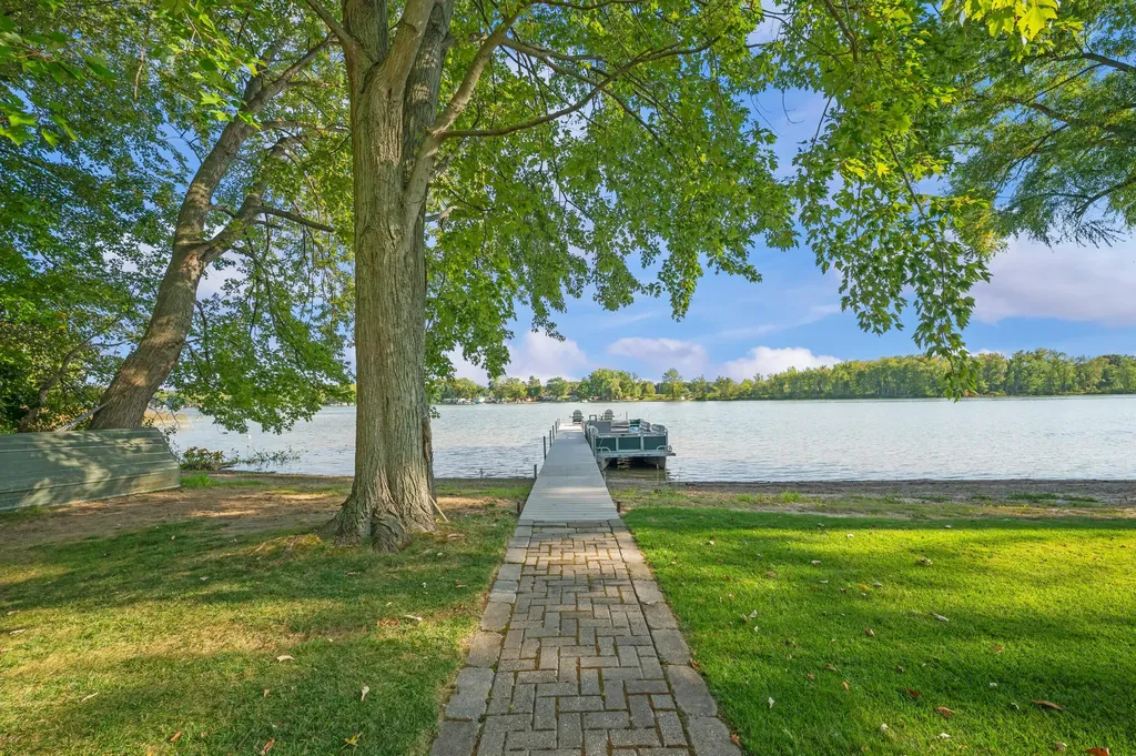 28195 Blackberry Lane Burr Oak Township MI 49091