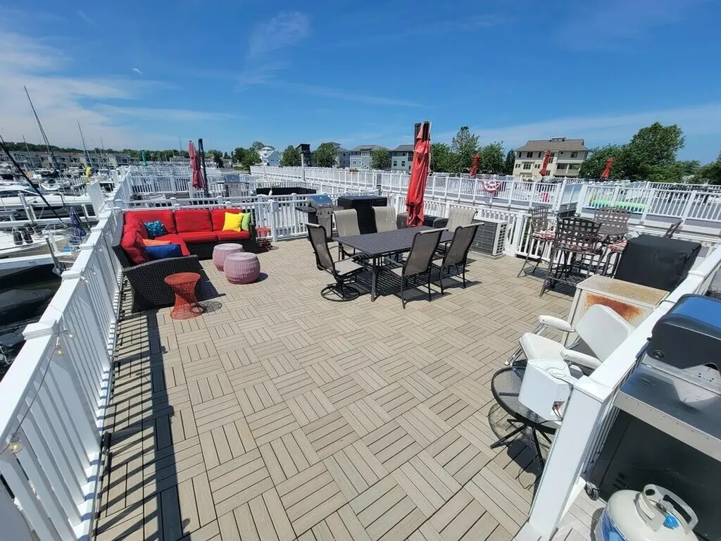 19 Lighthouse Point New Buffalo City MI 49117