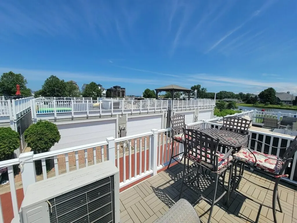 19 Lighthouse Point New Buffalo City MI 49117