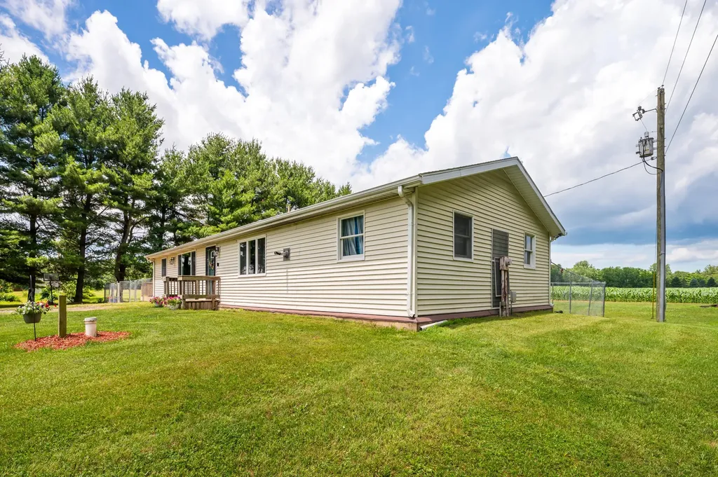 28644 Elm Street Silver Creek Township MI 49047