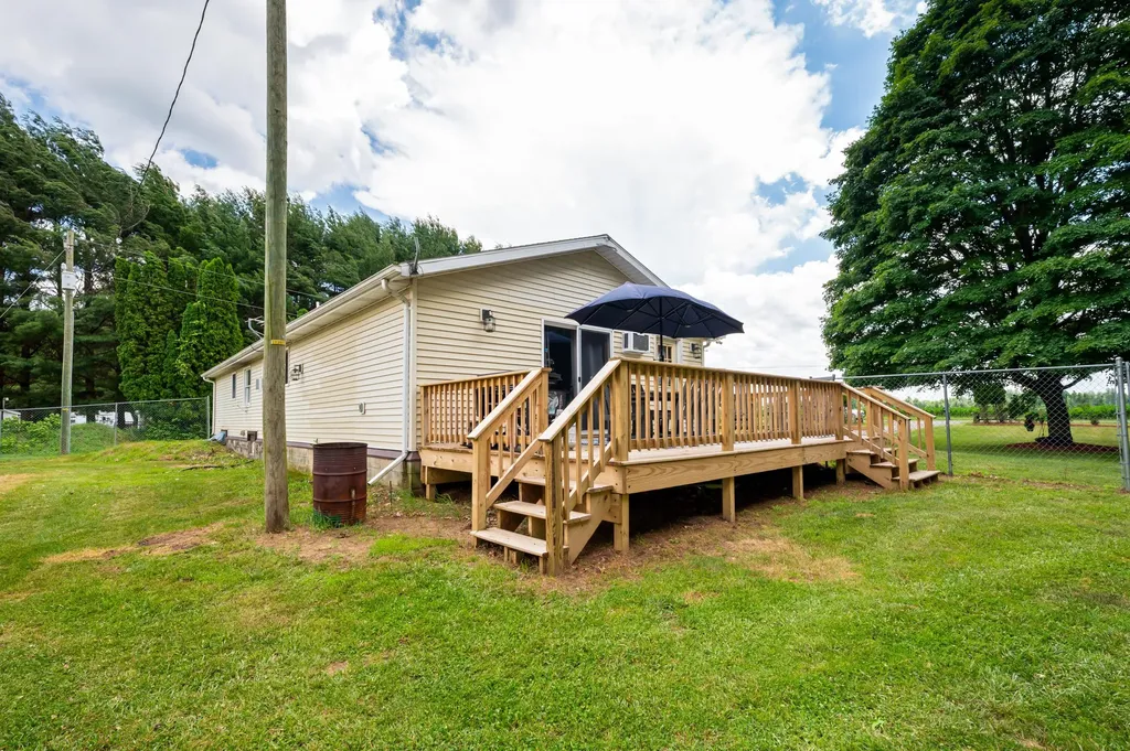28644 Elm Street Silver Creek Township MI 49047
