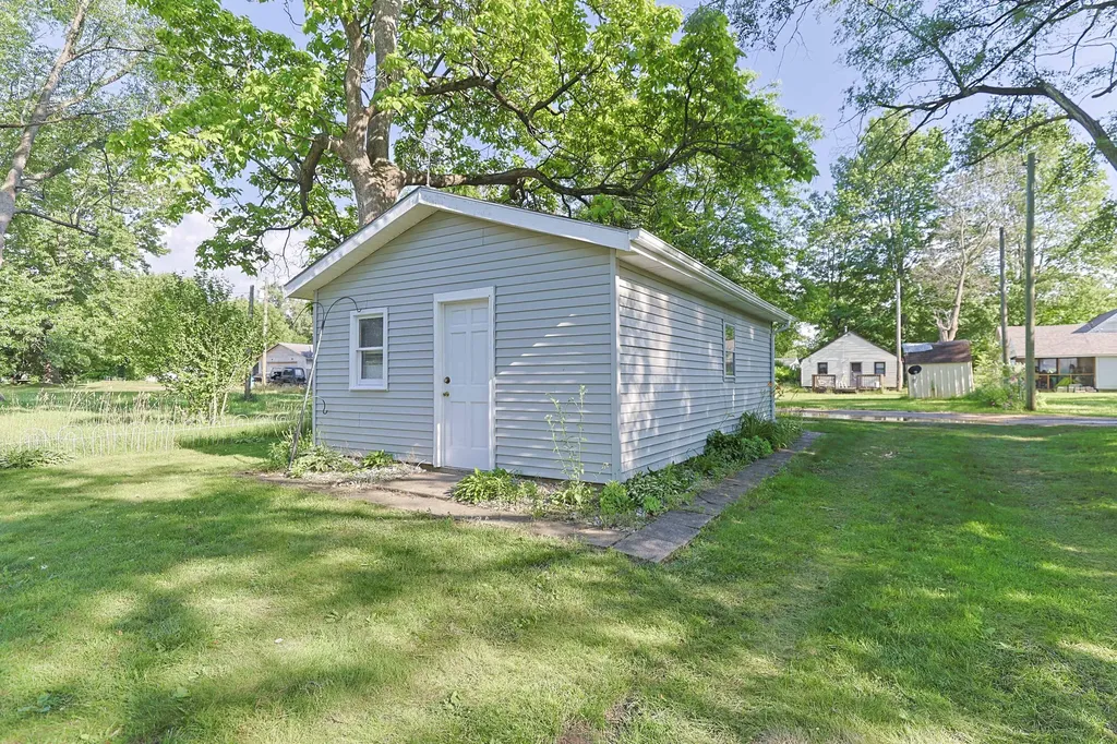 104 Clyborn Street Dowagiac City MI 49047