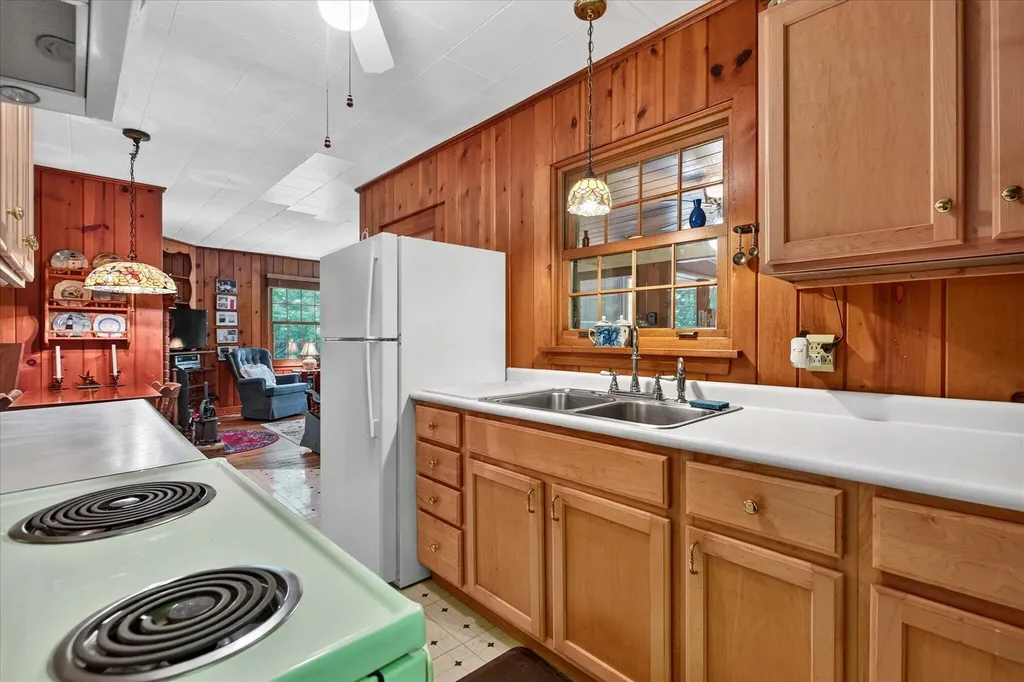 7110 Horseshoe Drive Chikaming Township MI 49128