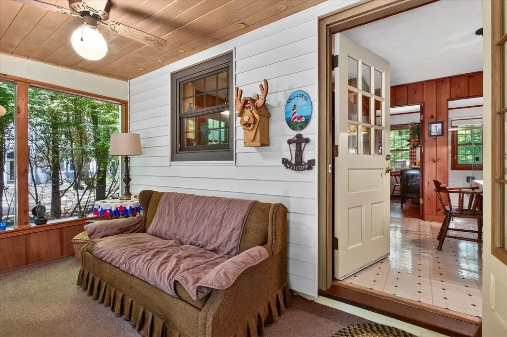 7110 Horseshoe Drive Chikaming Township MI 49128
