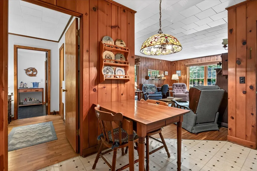 7110 Horseshoe Drive Chikaming Township MI 49128