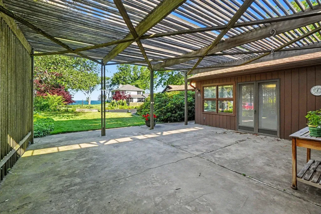 51 Pine Street South Haven City MI 49090