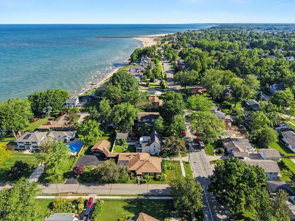 51 Pine Street South Haven City MI 49090