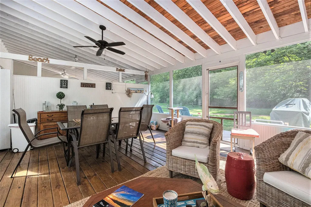 15577 Victor Road Chikaming Township MI 49129