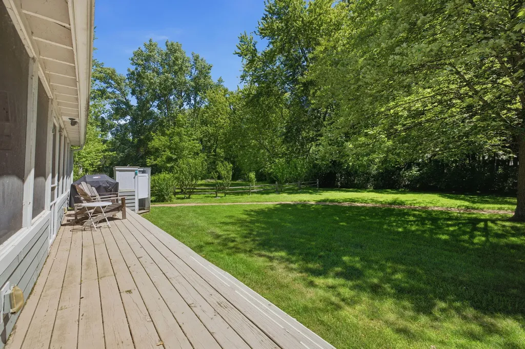 15577 Victor Road Chikaming Township MI 49129