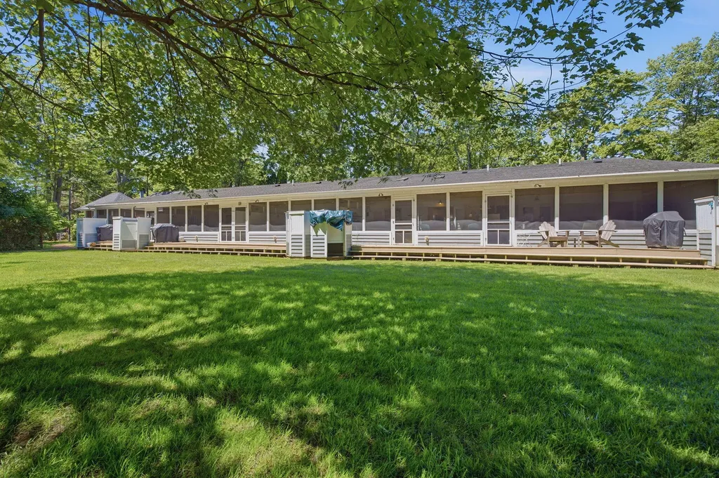 15577 Victor Road Chikaming Township MI 49129