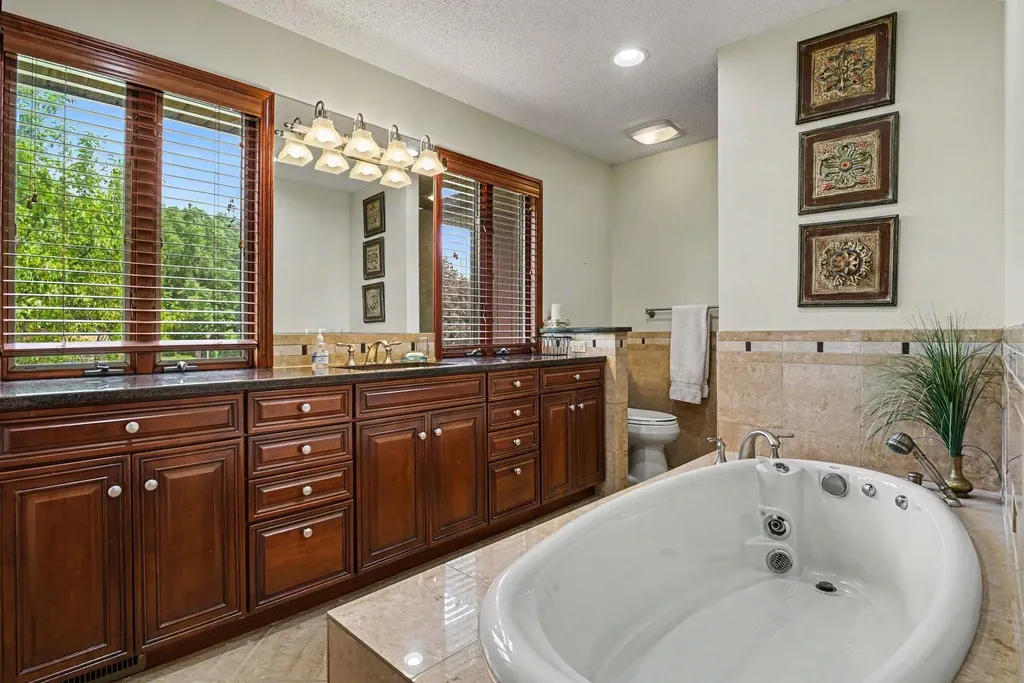 2616 Oakbrook Drive St. Joseph Charter Township MI 49085
