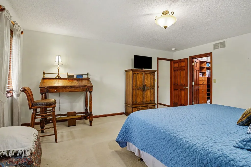 2616 Oakbrook Drive St. Joseph Charter Township MI 49085