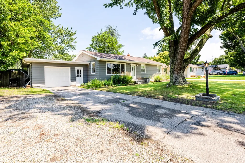 1111 Wedgewood Road St. Joseph Charter Township MI 49085