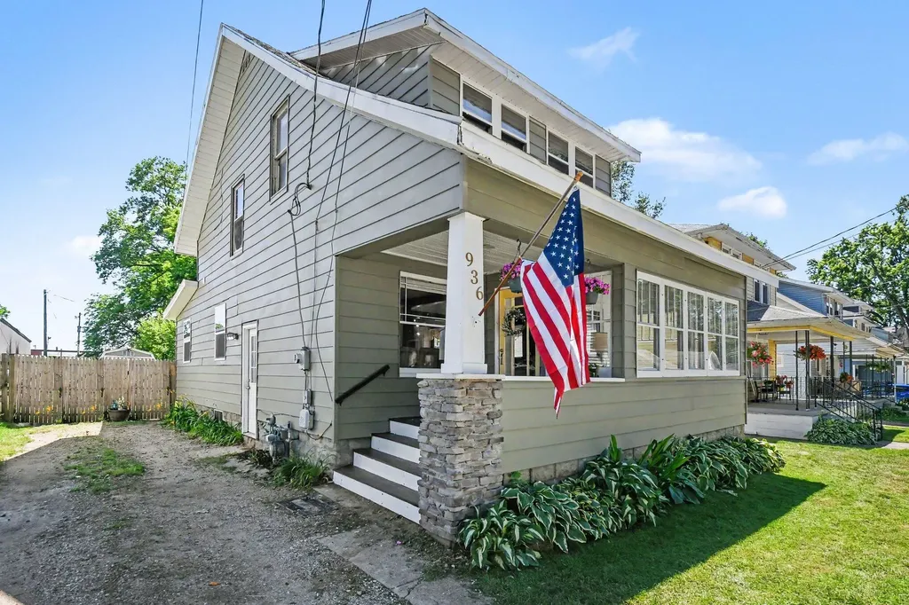 936 Hickory Street Niles City MI 49120