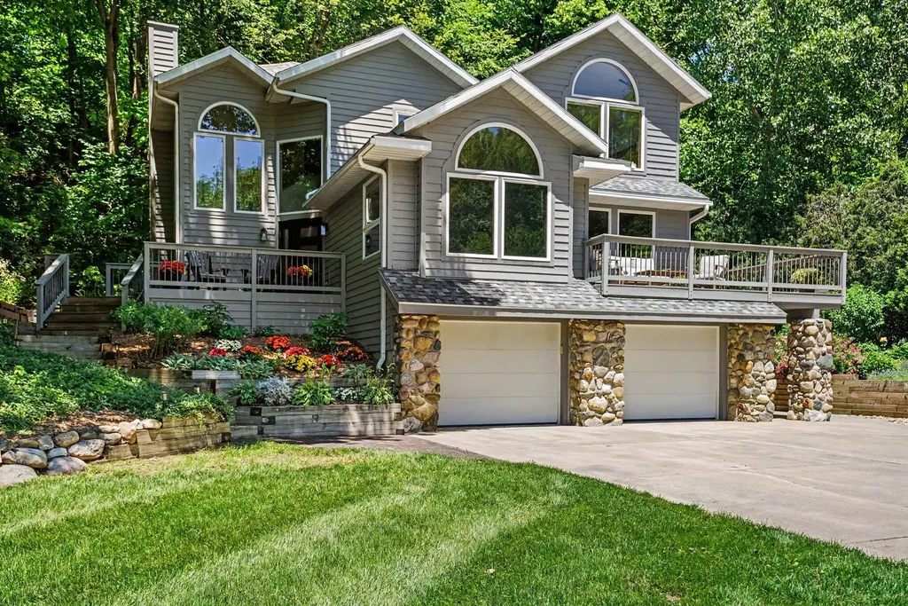 677 Tuttle Road Baroda Township MI 49101