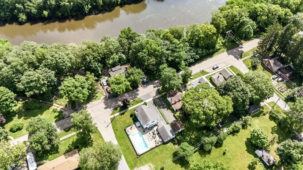 315 N Bluff Street Berrien Springs Village MI 49103