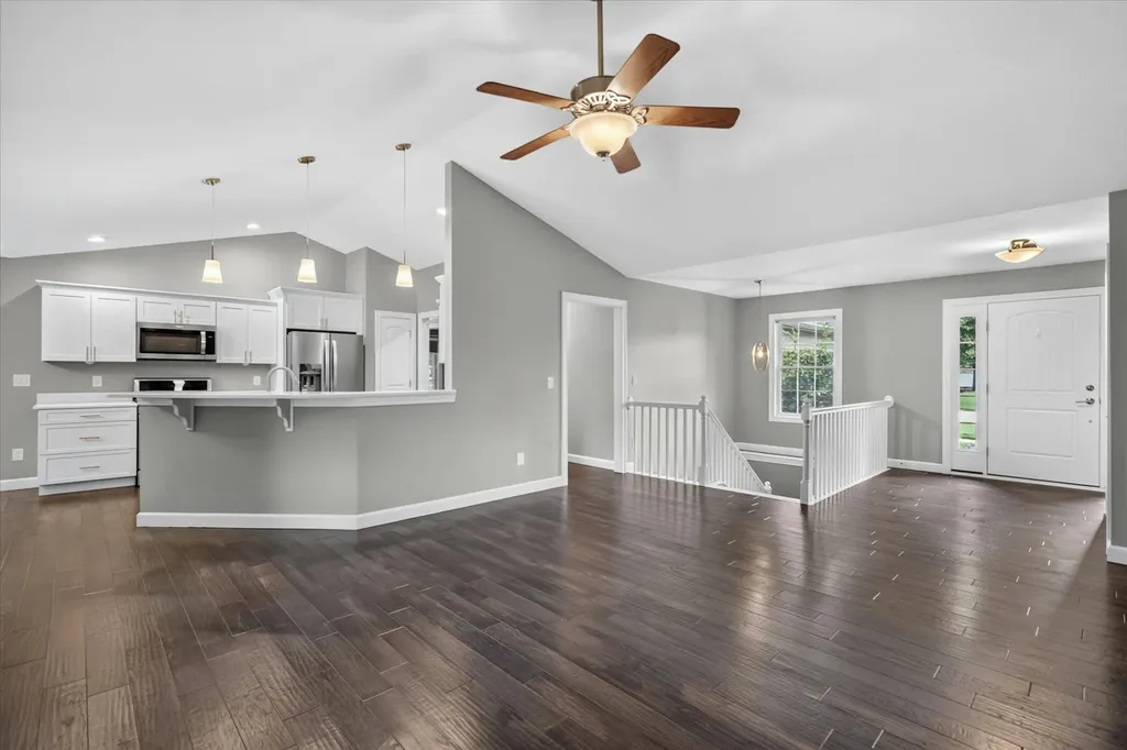 69914 Roy Drive Ontwa Township MI 49112