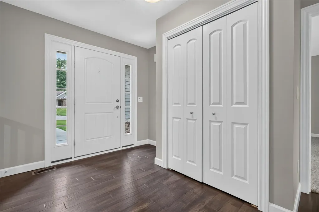 69914 Roy Drive Ontwa Township MI 49112