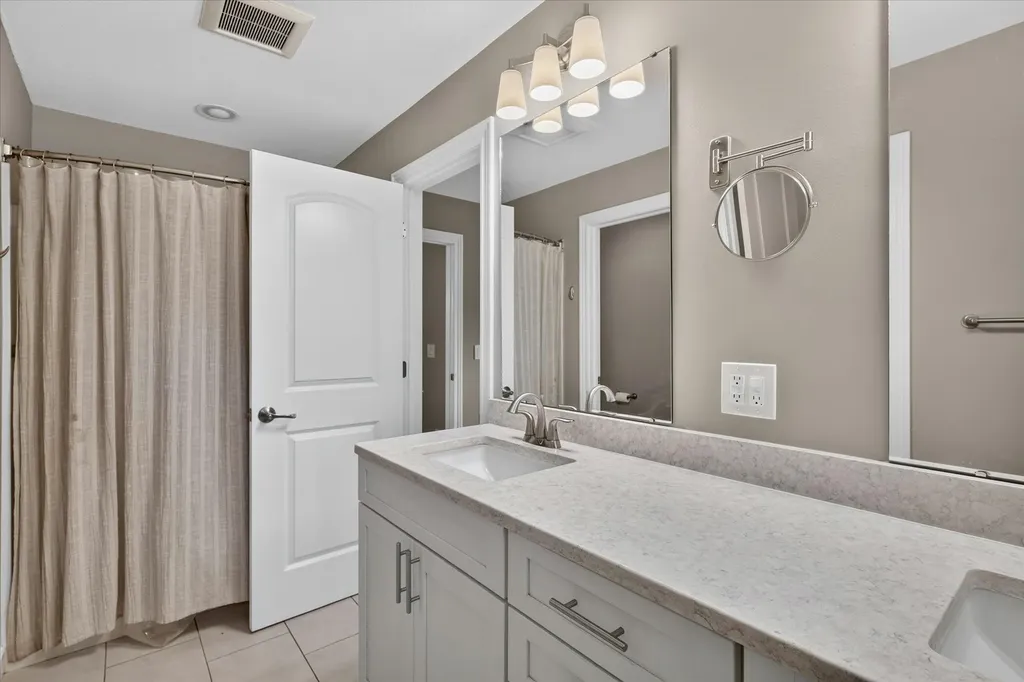 69914 Roy Drive Ontwa Township MI 49112