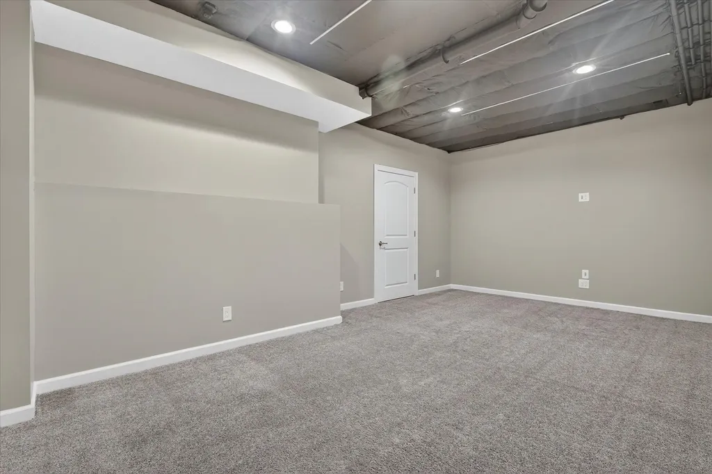 69914 Roy Drive Ontwa Township MI 49112
