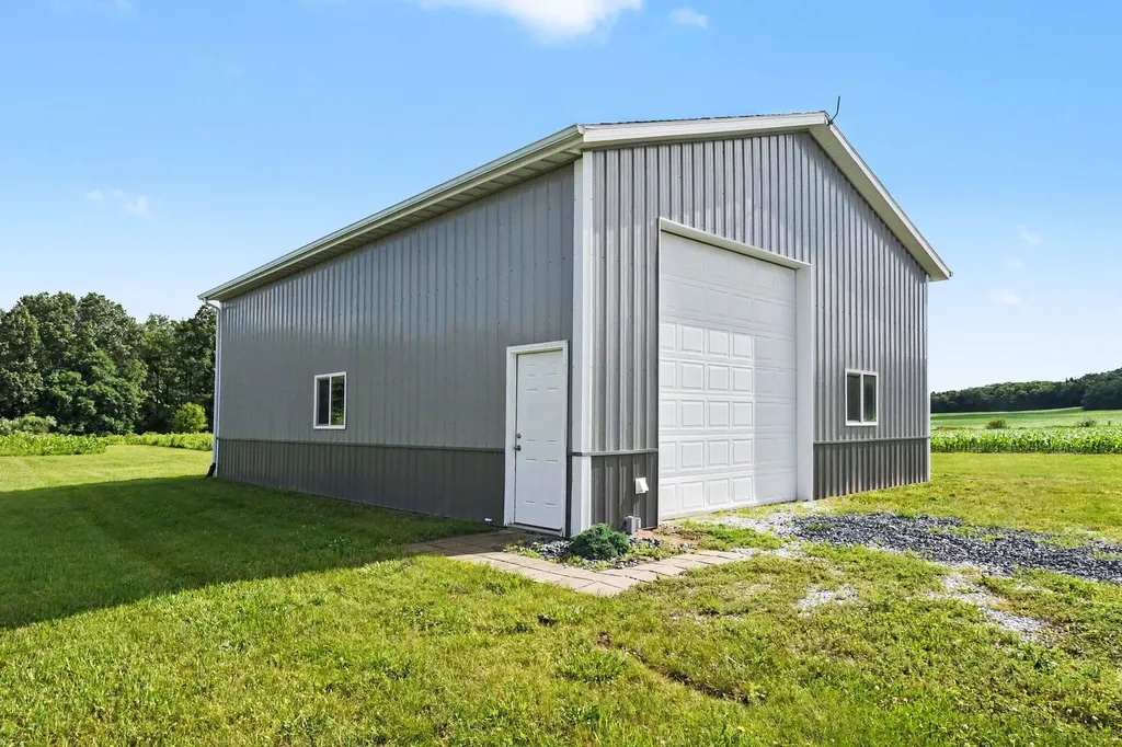3181 Chamberlain Road Buchanan Township MI 49107