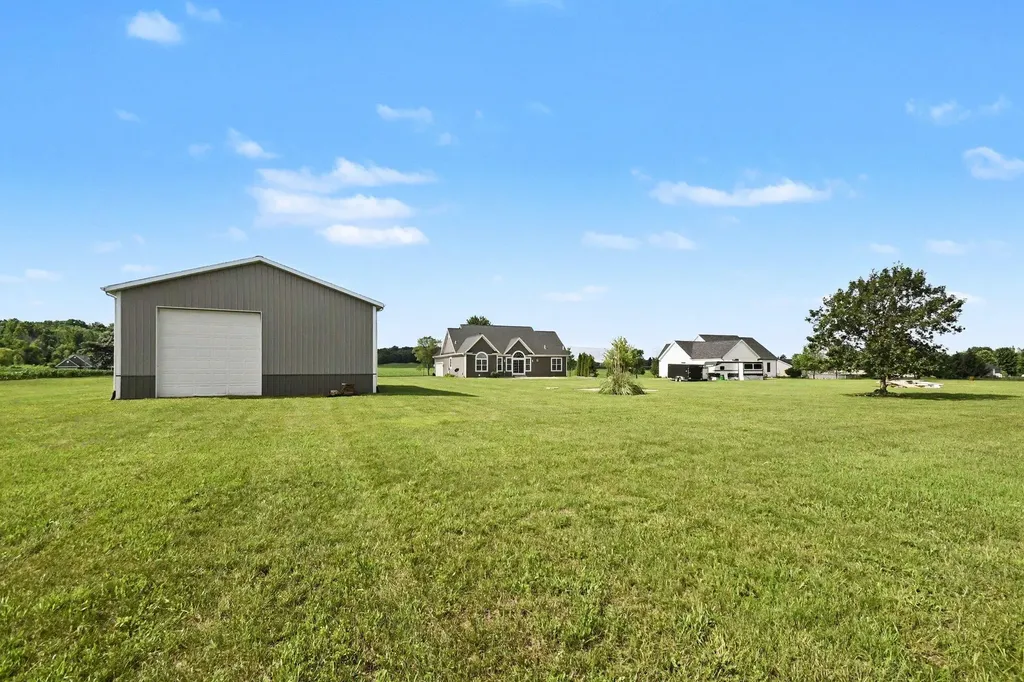 3181 Chamberlain Road Buchanan Township MI 49107